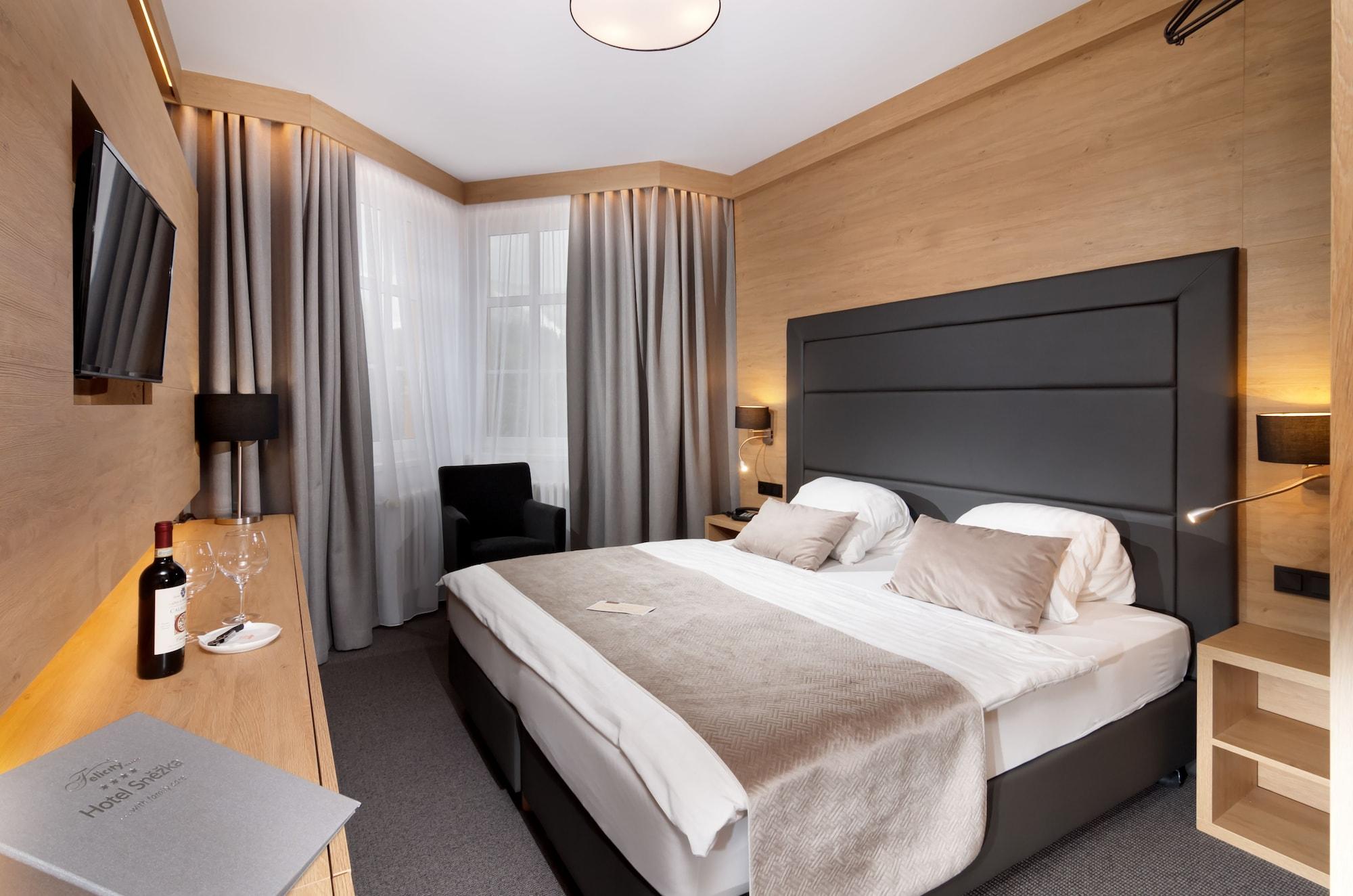 Hotel Snezka Špindlerŭv Mlýn Eksteriør bilde
