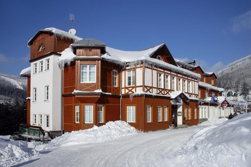 Hotel Snezka Špindlerŭv Mlýn Eksteriør bilde